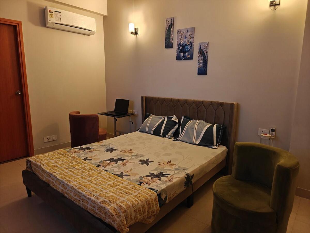 Signature 2Bhk Staycation Greater Noida Esterno foto