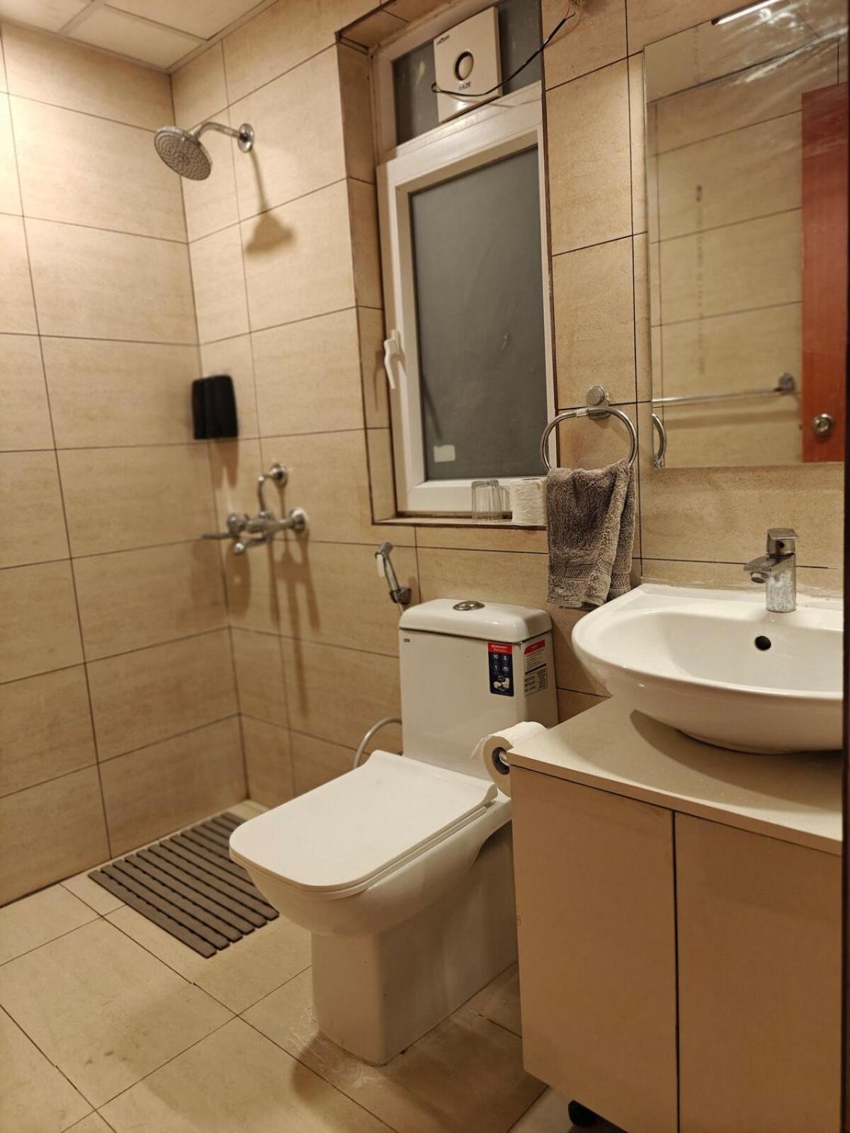 Signature 2Bhk Staycation Greater Noida Esterno foto