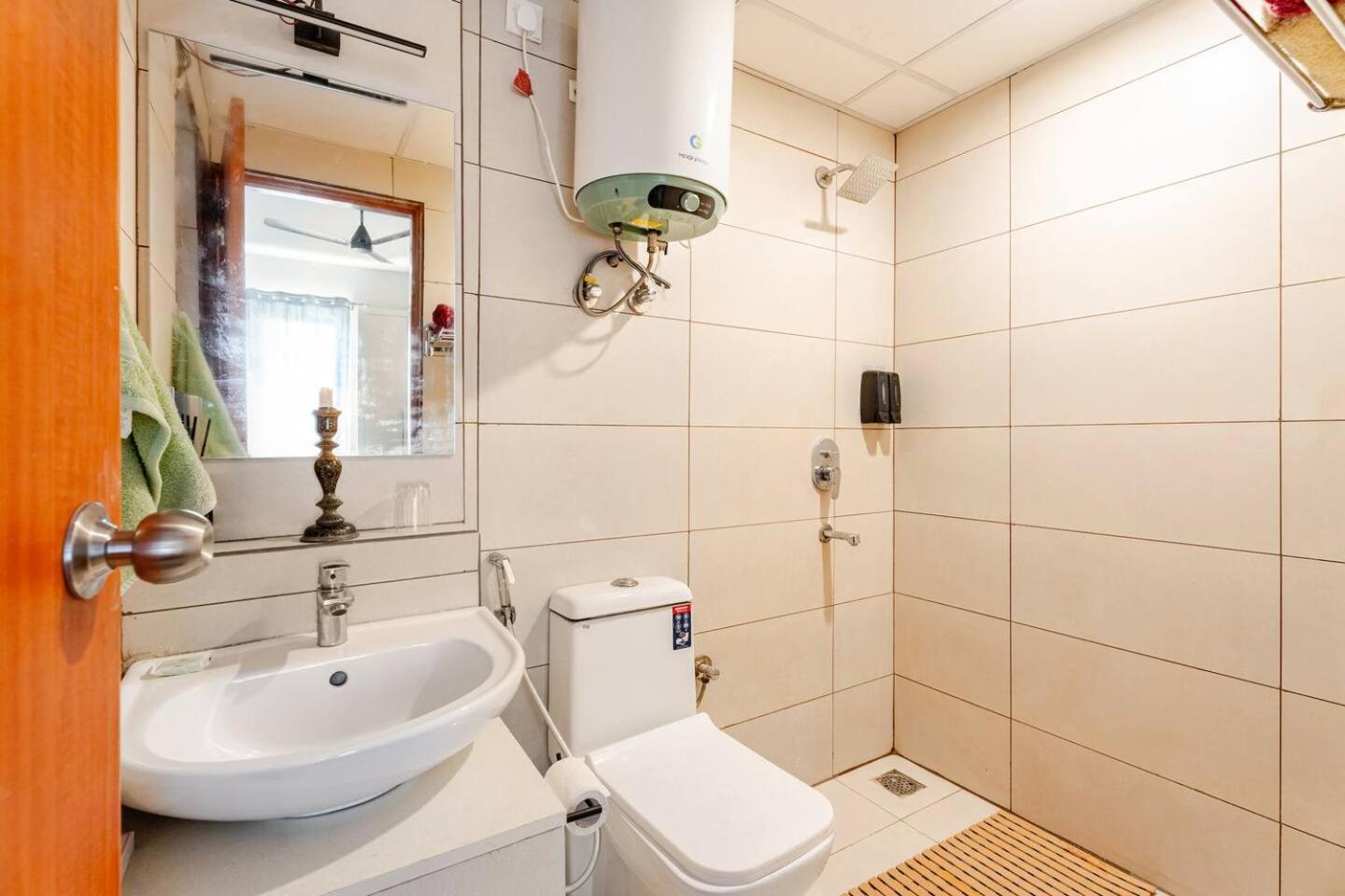 Signature 2Bhk Staycation Greater Noida Esterno foto