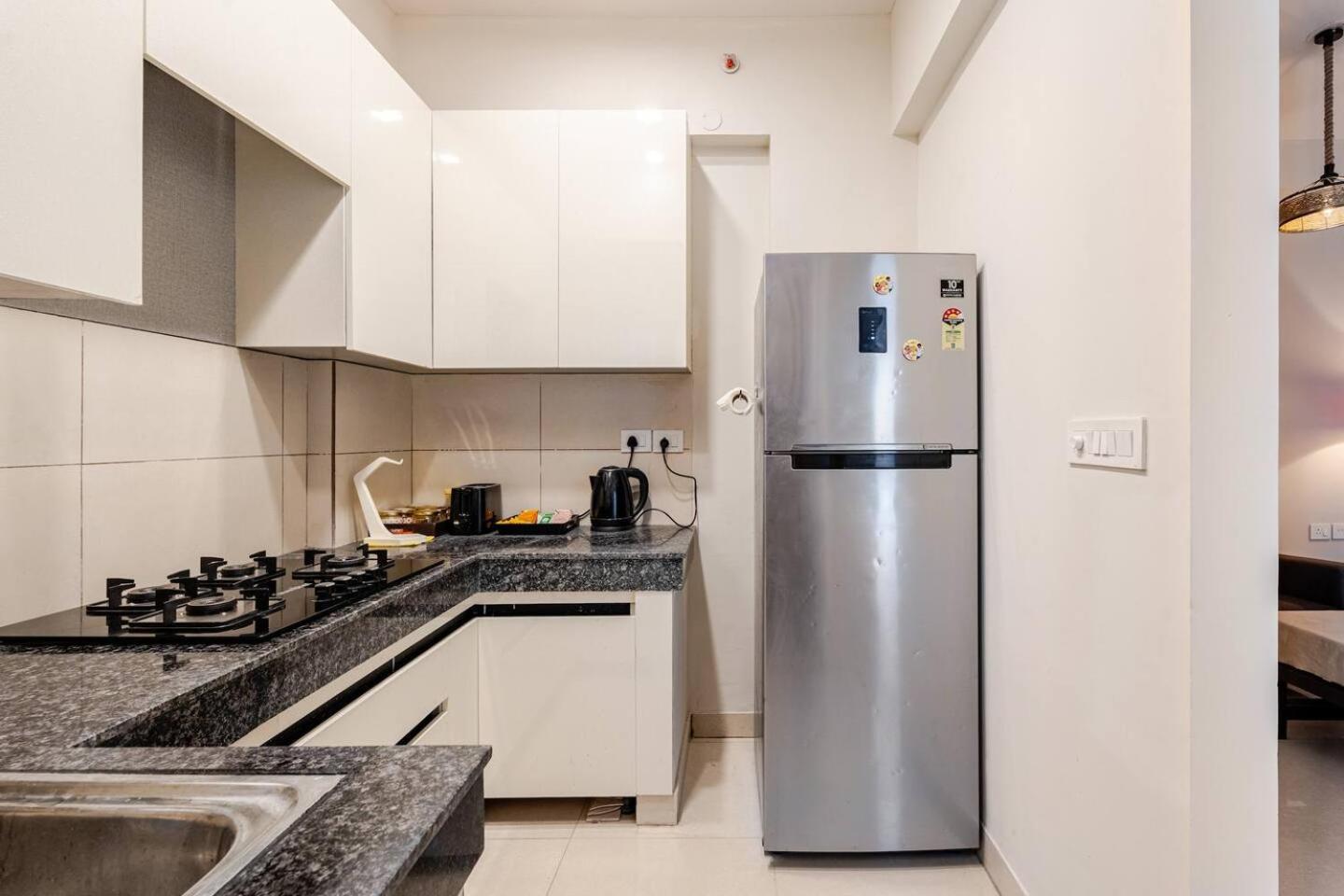 Signature 2Bhk Staycation Greater Noida Esterno foto